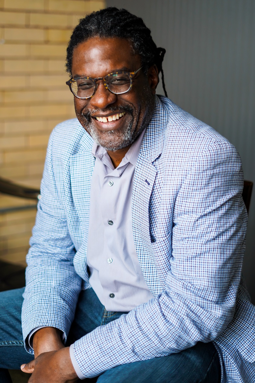 Greg Sampson headshot